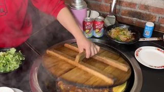 谁能拒绝在冬天吃一锅铁锅炖呢