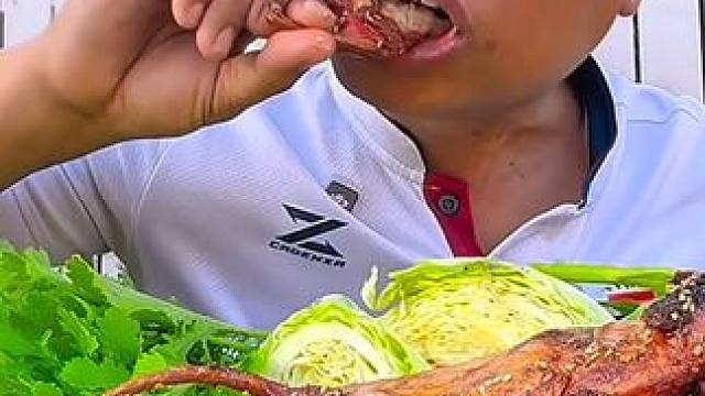 酸辣️木瓜丝碳烤大田鼠