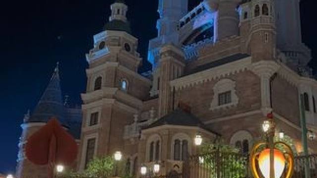 刷个 晚场， 排队半小时，体验6分钟，依然很棒