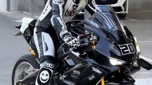 18岁骑675sr很丢人吗？