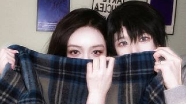 萧逸委托展示 “无论山多高海多宽，只要抬头就能看见我的月亮”