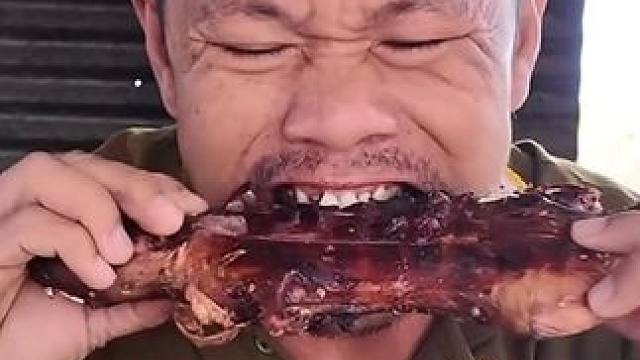 碳烤大田鼠太香了