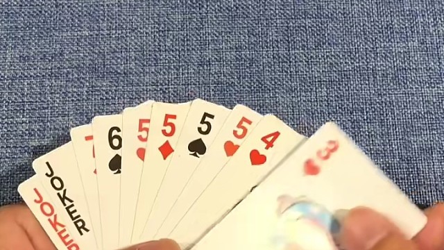 王炸开路炸穿全场，再接三个5补刀！这波“先炸后压”是不是稳拿捏？