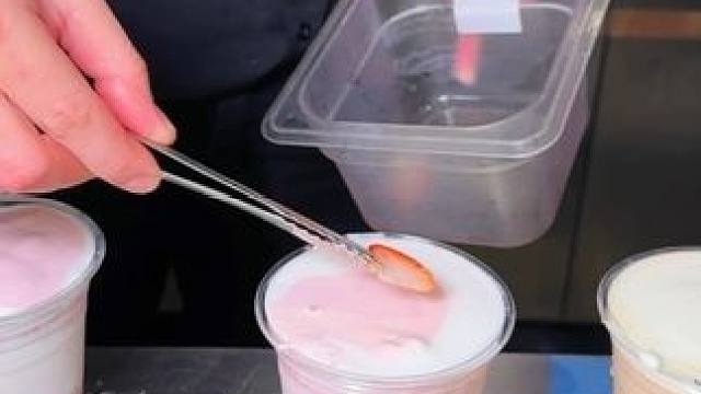 奈雪的茶10周年店庆，19元双杯的快乐，