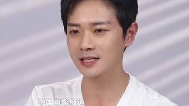 谈如何保持自己的创作激情，首先还是对于表演的热爱，其次就是拍戏要时