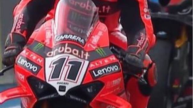 这就是马力狗杜卡迪的恐怖之处，大直道直接拉爆宝马