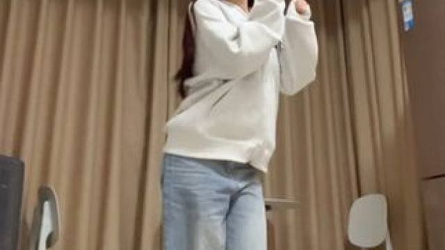 已经拍上预制圣诞舞啦