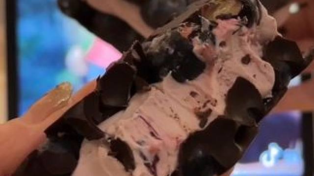 如果幸福是一块巧克力蓝莓冷萃酸奶砖 深夜放毒系列之让你饿的睡不着