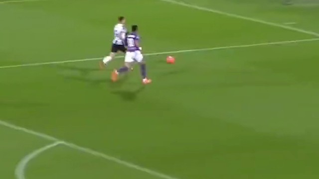 要不说大家都爱看脚后跟动作呢