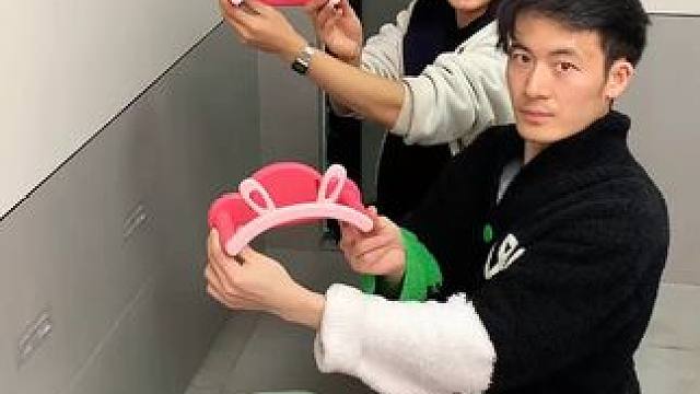 兔耳脸盆架 可以收纳多个脸盆，家里的刷鞋都可以挂上去，还不占空间