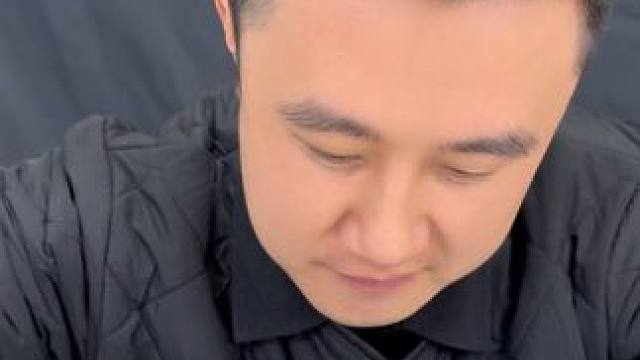 日子也是好起来了，鞋垫都出羽绒的了，真的好穿吗？ 既保暖又好看