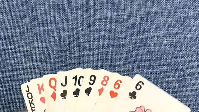 你先出顺子啊就赢了