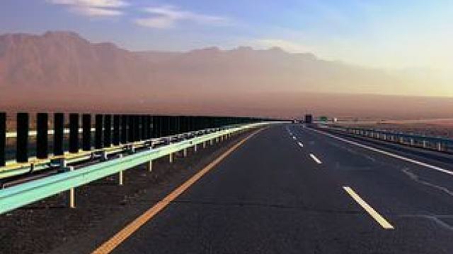 念旧是我的问题 我好想你