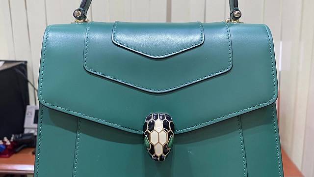 原来宝格丽包包是这么用的，懂了！