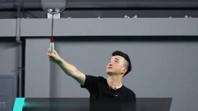 鞭打发力时，手腕要不要制动？ #羽毛球教学 #羽毛球培训 #羽毛球鞭打 #羽毛球鞭打发力技巧 #抖音