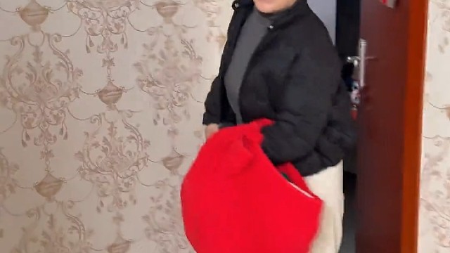 提到男人，高兴的把年龄都忘了[赞]