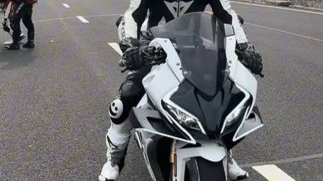 好像很久没有跑403了#春风450srs #跑山 #日常跑山