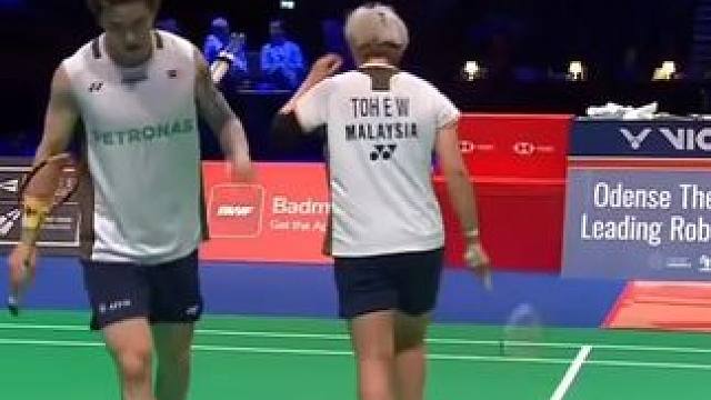 #羽毛球比赛 #羽毛球精彩片段 #羽毛球