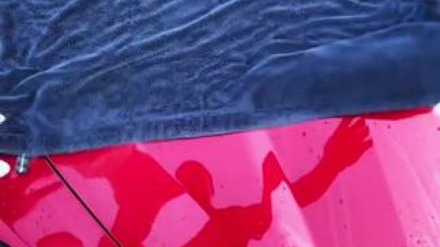 洗车必备这个擦车毛巾 一擦就干净还不留水痕 让你省事省力#汽车好物 #擦车毛巾