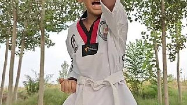 冬练三九夏练三伏 练体育的之之