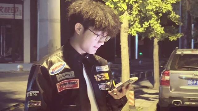 这路遥马急的人间 你我平安喜乐就好