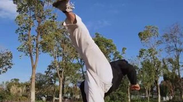 没有天赋，那就重复#一分钟呼吸课 #跆拳道 #腿法 #黑带