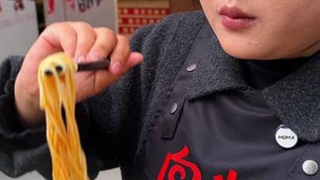 这碗加了泡椒的重庆小面真的太香了