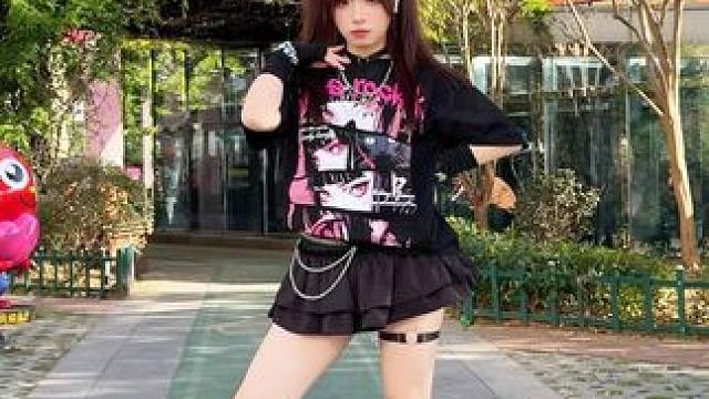 太上头了！oiiai真是啥歌都能贴 #翻跳 #户外舞蹈 #卡点舞 #抖音热门舞蹈计划 #spaghe