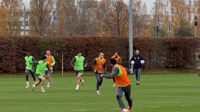 让我们运动起来练球吧