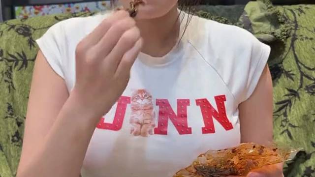 把痔疮给擦漏了吧。