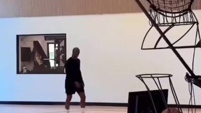 被快船裁掉赋闲在家的保罗，仍然在坚持训练等待机会！ #保罗 #快船