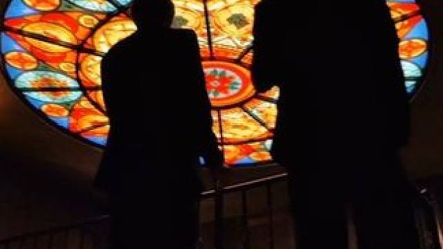 “破镜不能重圆 枯木可以逢春”