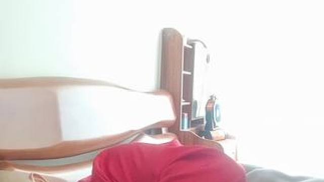 起床一看…星期天 #我服了 #好尴尬 #吓我一跳