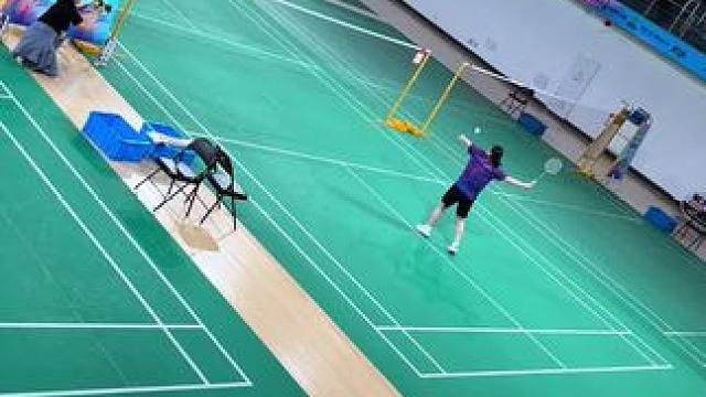 羽毛球美女单打比赛，太好看啦