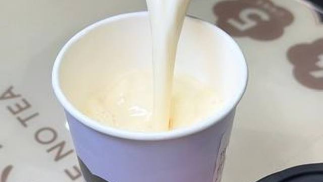 爷爷不泡茶这次华东区的活动也太宠粉了吧！草莓至上 #