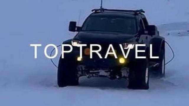 【自由无界】 雪再深，也埋不住一颗向往远方的心。 #硬派越野 #汽车文化 #赛车 #乘风破浪的越野人