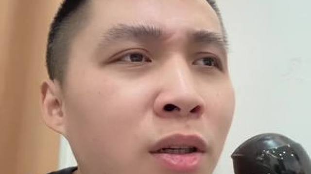 我就想问等一下有这么难吗？遵守交通规则有这么难吗？闯红灯还可以理直气壮了？#原创视频 #大头段子 #