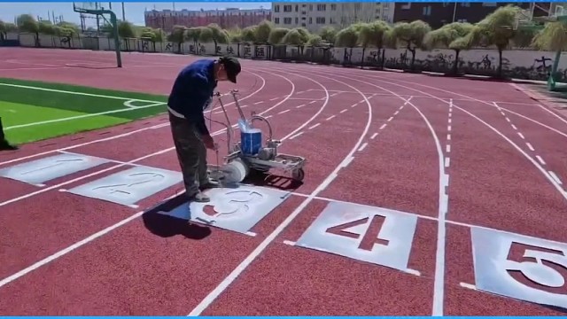 专注体育场地建设