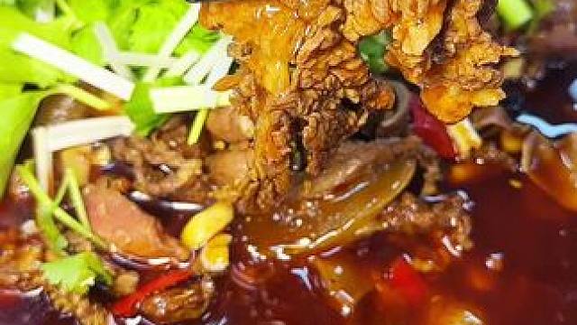 杨记鲜烧牛肉 一周可以吃五天的鲜烧牛肉#鲜烧牛肉 #牛肉 #吊龙 #现切牛肉