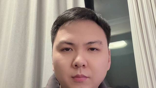 帮大哥宣传一个好服《神杀传世》，每天六个区，经典复古版本，神武顶级