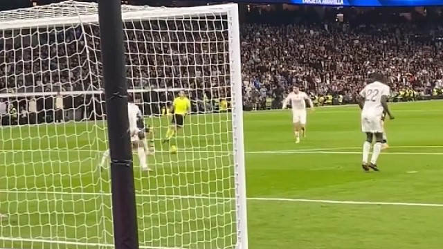 伯纳乌惊魂，阿隆索末路争胜