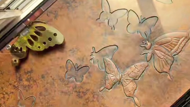 铜肌承蝶影，鎏光暗渡庭#TINNO帝诺系统入户门 #别墅门 #系统门 #上海