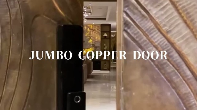 鎏铜裹雾，门后匿旧梦痕#中宝天一铜门 #别墅门 #铜门 #上海