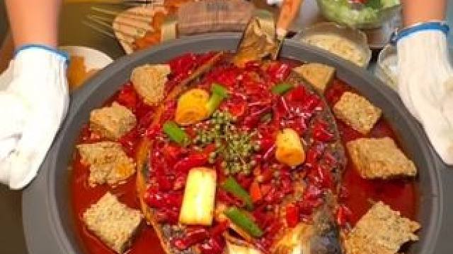 鱼尧古窑脆皮烤鱼！瑶海万象天地店，新店预售只要70多好划算啊！