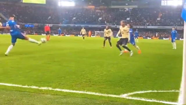 亚马尔把西班牙左右边后卫都得罪了还行，库库和卡瓦都看他不爽