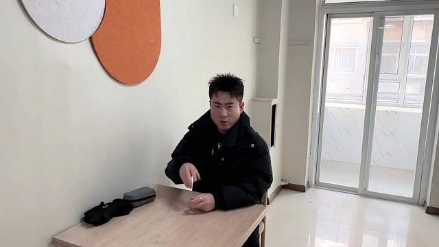 撞亖我了，呜呜呜