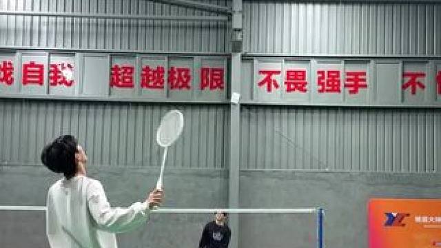两种不同的羽球人 #羽毛球 #JNM捷美 #方天画戟三代 #羽球人