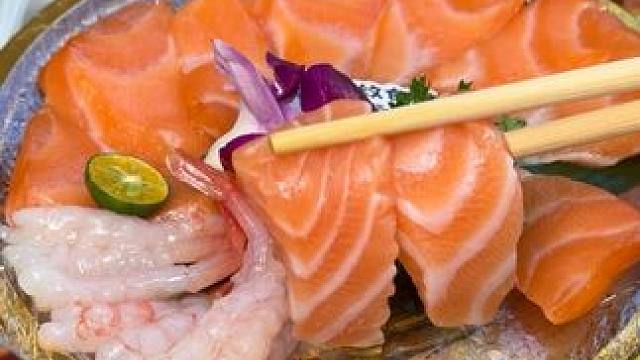 明天一定要来三纹食刻 新店开业，轻松实现三文鱼和甜虾自由！#三文鱼#抖音美食推荐官#合肥美食#海鲜#