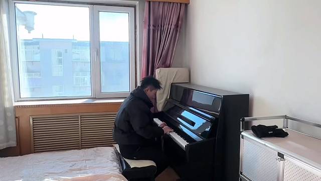 钢琴弹稀碎，下次还想弹