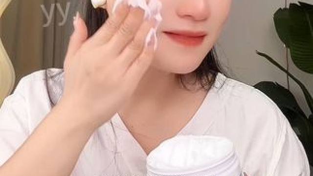 #大白罐保湿霜，换季不脸红#滋润#补水保湿 #保湿霜#自用好物推荐